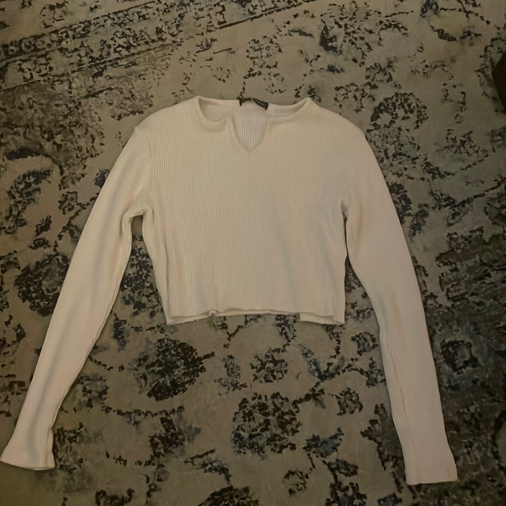 Brandy Melville- Paige V-Neck top